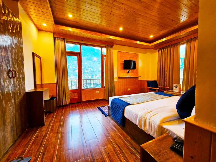 Luxury with valley & Rohtang view & Balcony