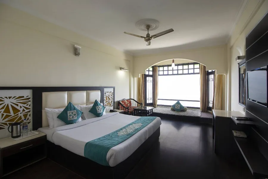 Panoramic Room