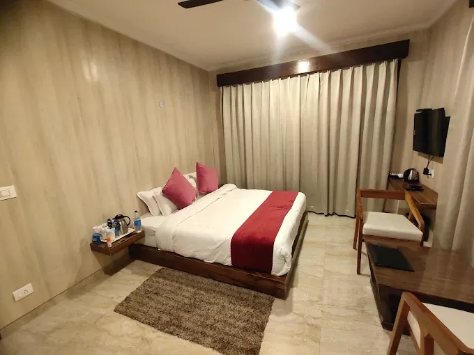 Premier Room