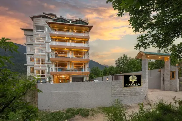 Hotel The Ravasa Manali