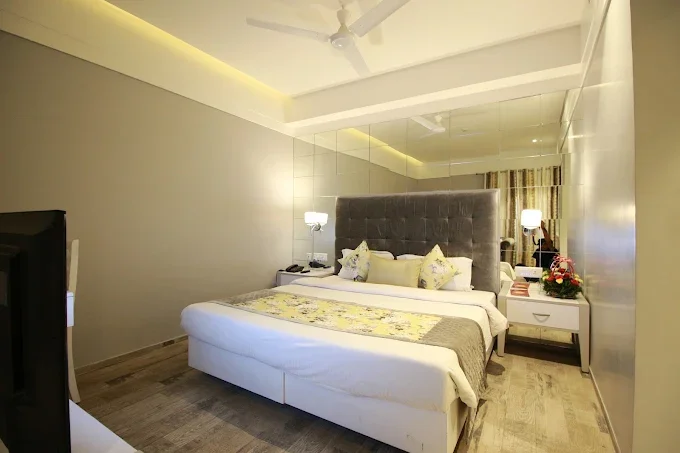Hotel Emerald Chandigarh — photo 9