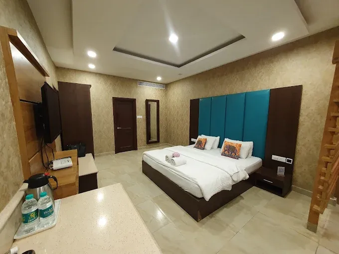 Deluxe Patio Room