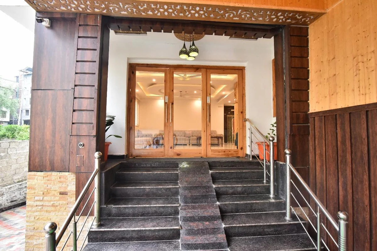 Hotel Snow White Regency,Manali — photo 4