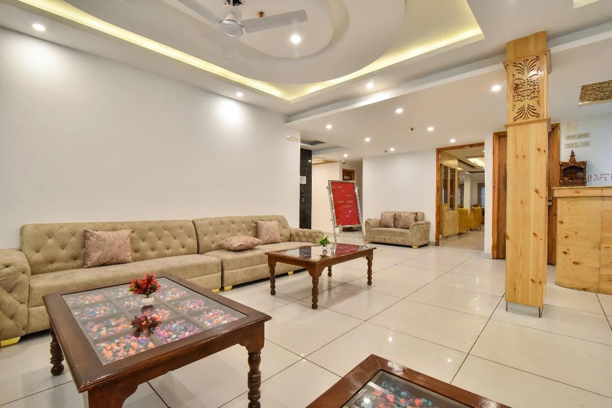 Hotel Snow White Regency,Manali — photo 5
