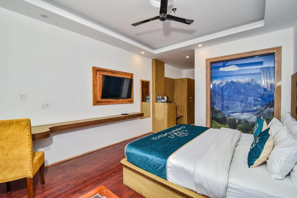 Hotel Snow White Regency,Manali — photo 7