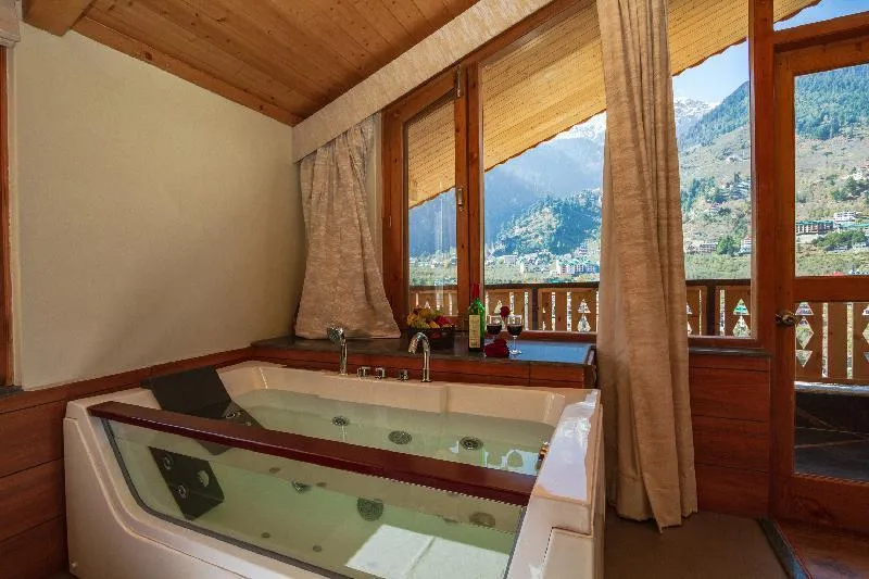 Himalayan Jacuzzi with Mountain View and Balcony