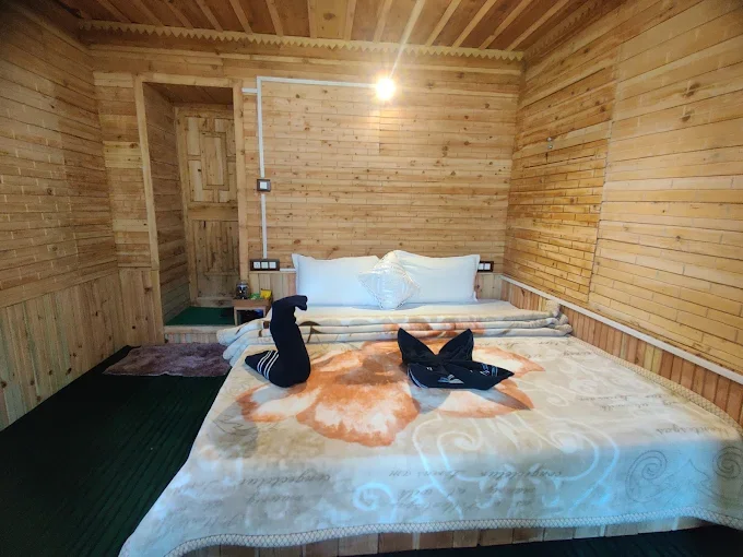 Rustic wood house - A village home stay in Jibhi Valley — photo 9