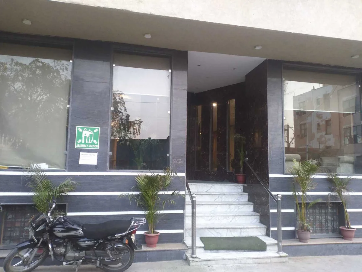 Hotel Almati Inn — photo 1